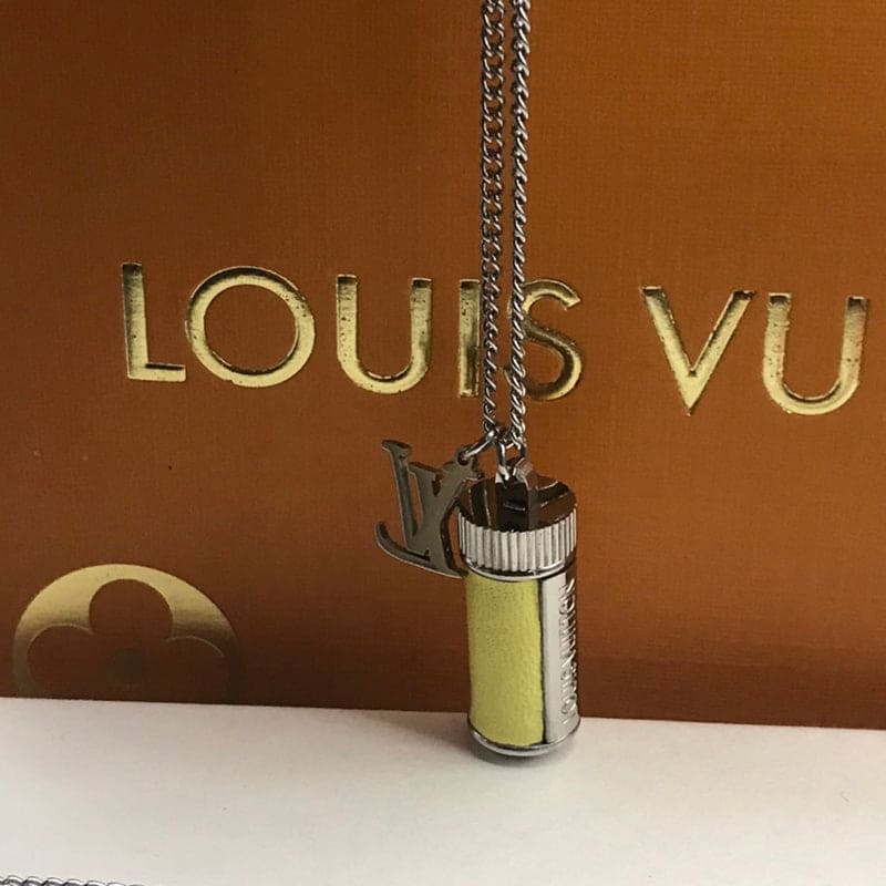 18K Louis Vuitton Collier Fluo Charms Vintage Necklace