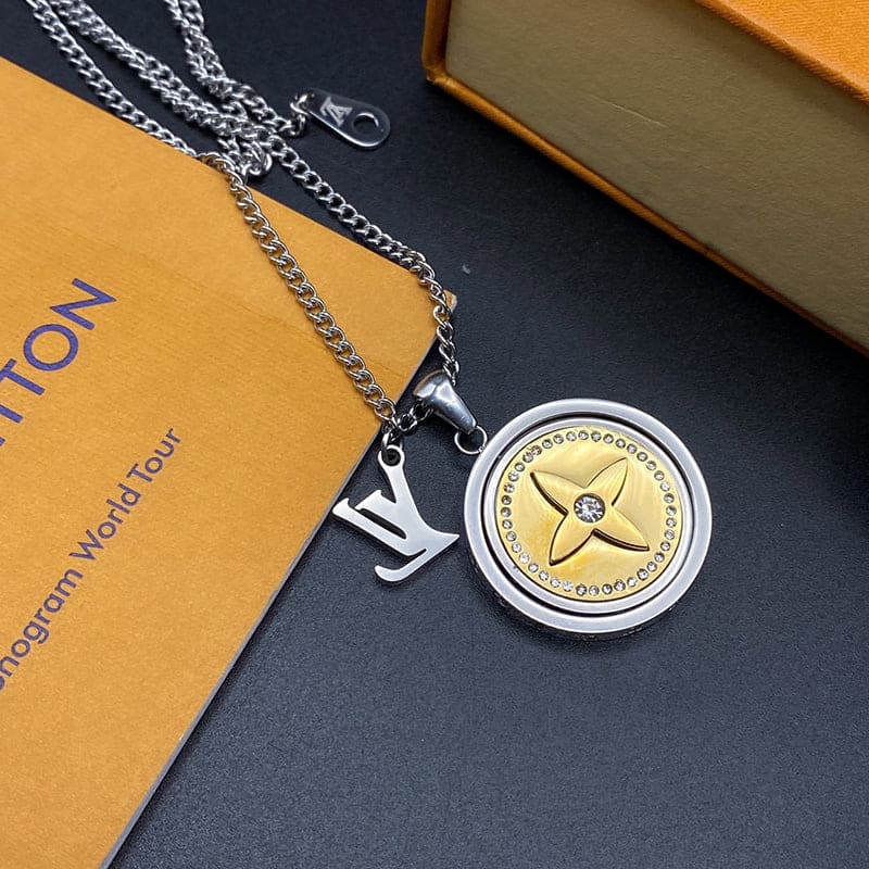 18K Louis Vuitton Catch Pendant Necklace