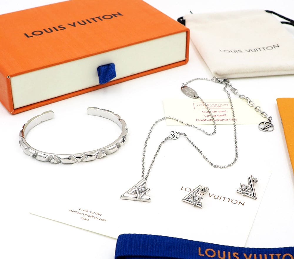 18K Louis Vuitton Volt One Necklace