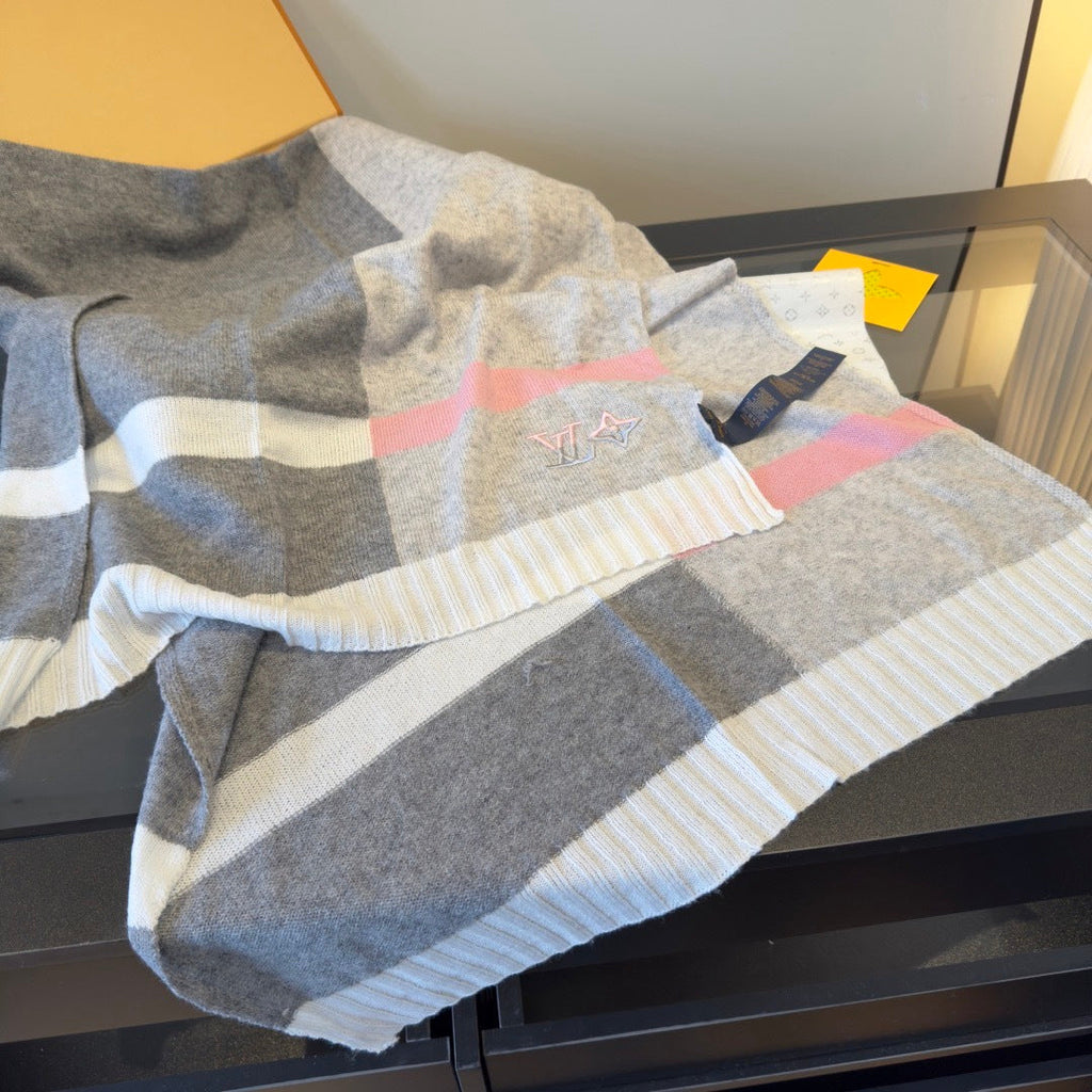 Soft Cashmere Knit Scarf