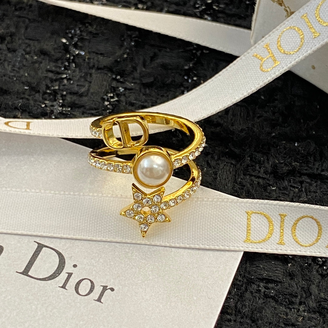 18K Dior Star Pearl Ring